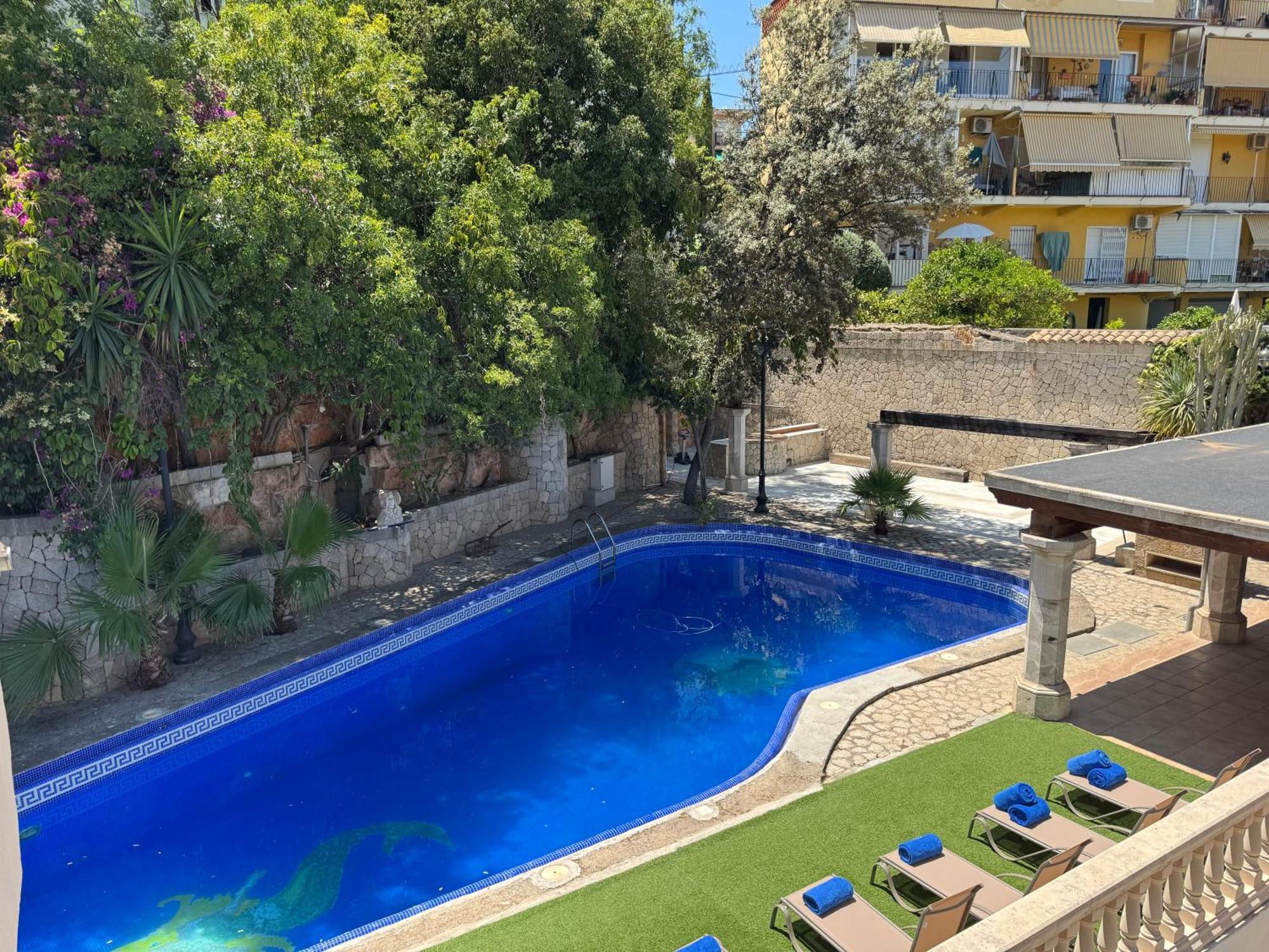 With Private Pool -palma Ambassador Center Etv14825 Villa *